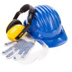 La décision 2024/2599 de la Commission européenne a donné lieu à des mises à jour approfondies d'un certain nombre de normes relatives aux produits EPI. Ces mises à jour renforcent encore les normes de sécurité, couvrant les systèmes de protection contre les chutes, les respirateurs à filtre, les chaussures de travail, les casques isolés électriquement et les équipements de protection des yeux et du visage. En particulier, la durabilité, les méthodes d'essai de sécurité et les exigences techniques ont été revues. Les nouvelles normes constituent une avancée importante pour la sécurité des travailleurs et garantissent l'adoption de normes de sécurité élevées dans la production et l'utilisation des EPI dans toute l'Europe.