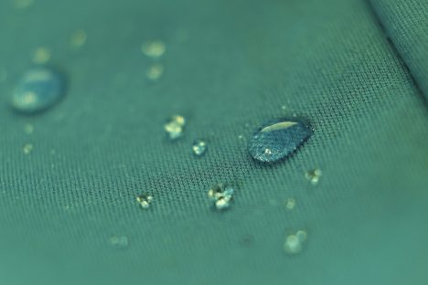 Détermination de la résistance à l'eau - TS EN ISO 811