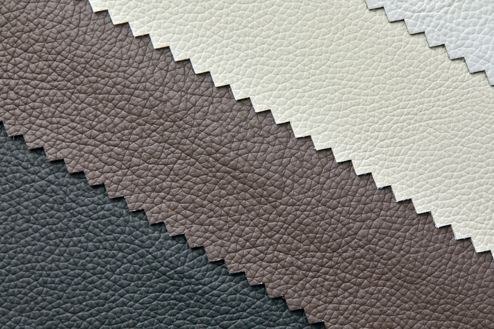 Détermination de la charge de déchirure – Services d&rsquo;essai de déchirure sur un seul bord